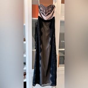 TED BAKER LONDON “HANYA” BLACK AND PINK LACE MAXI DRESS, SIZE 0